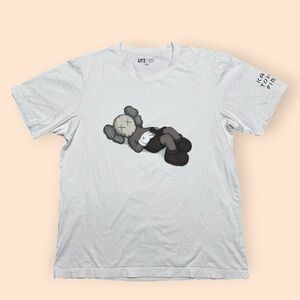 Kaws Uniqlo Tokyo First T Shirt Men’s Large White Preowned